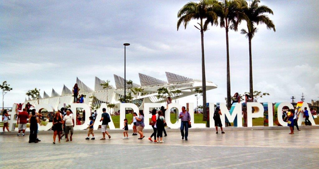 Arquitetura do Museu do Amanhã fica localizado ao lado da Praça Mauá, na zona portuária da cidade do Rio de Janeiro (Foto: La Viagem)
