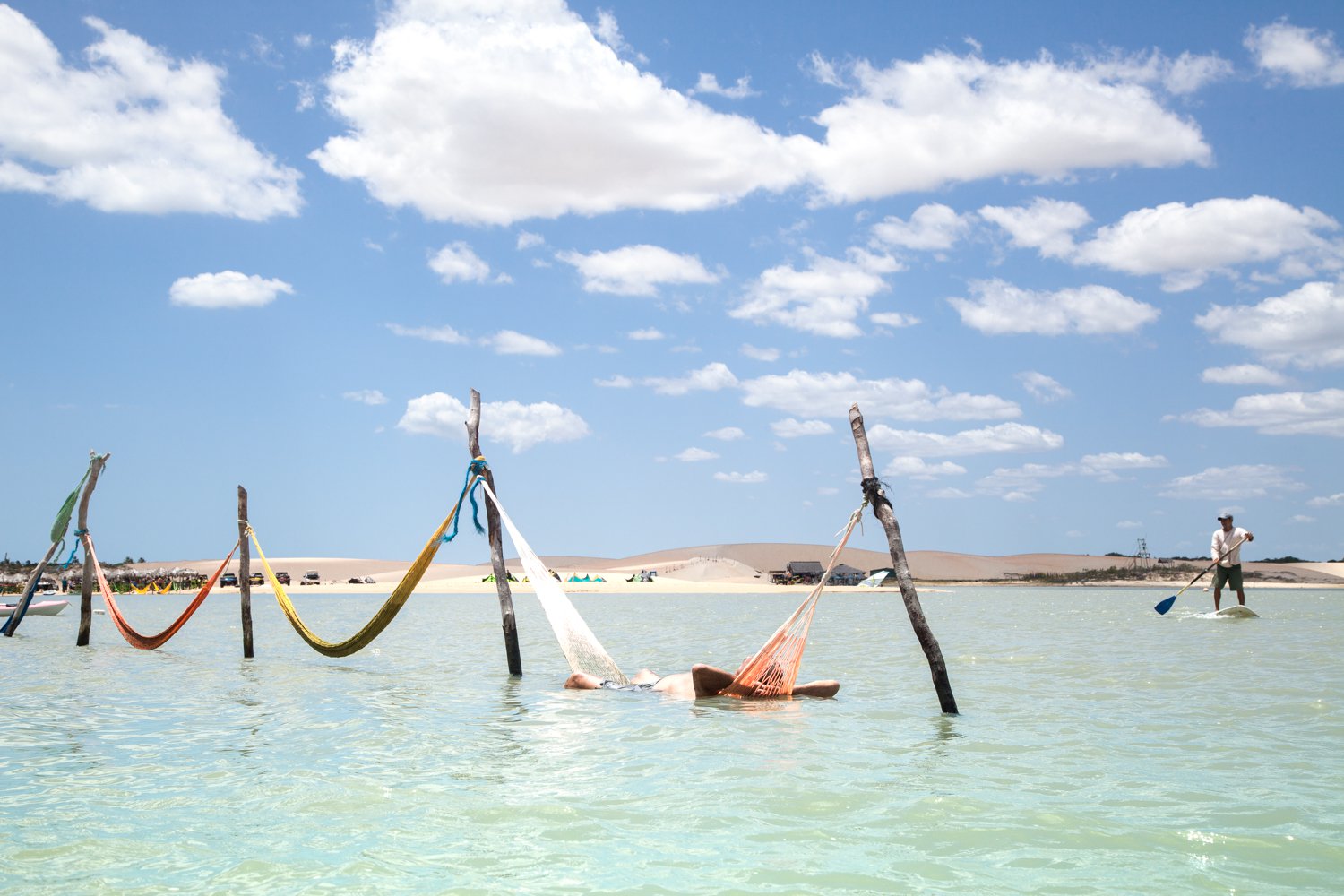 Jericoacoara está entre as dez praias mais bonitas do planeta e, apesar de sua fama correr o mundo, o ritmo de vida na antiga vila de pescadores continua o mesmo (Divulgação)