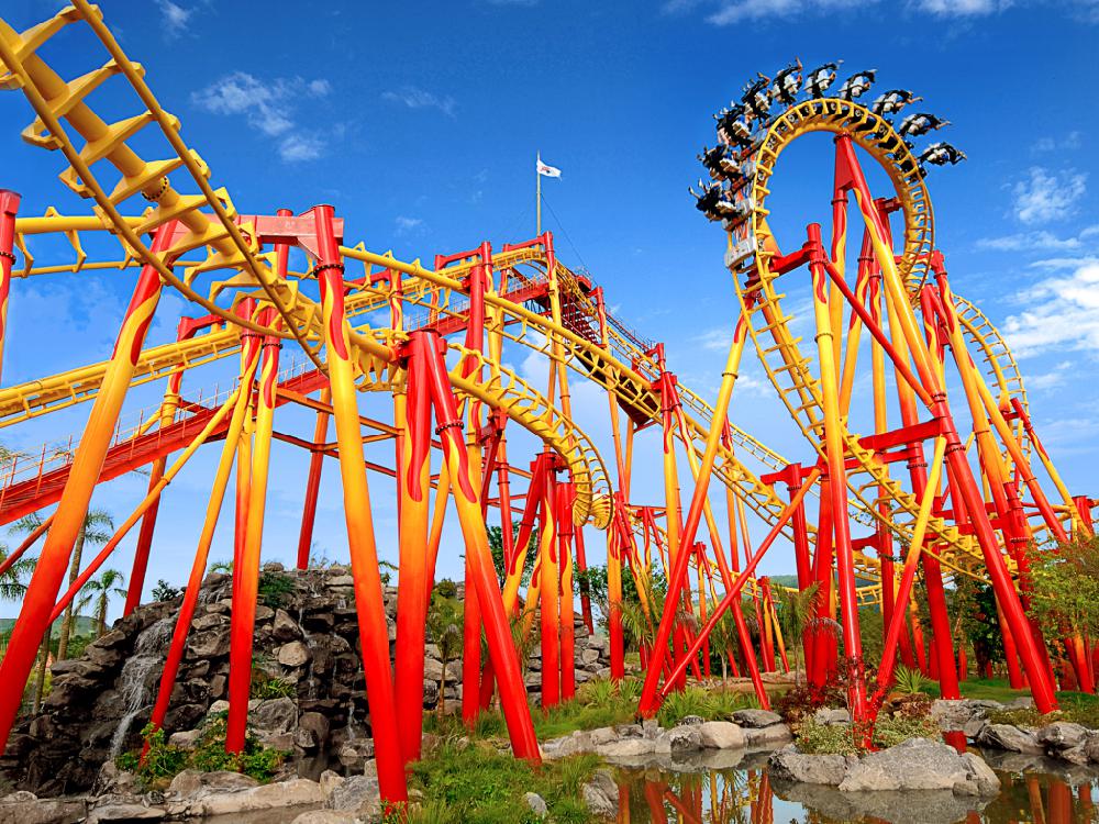 FireWhip, a montanha russo com 5 inversões e muita adrenalina na sua visitação. (Foto: La Viagem)