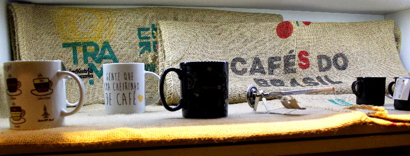 Algumas dos presentes que você pode adquirir na Loja da Bolsa Oficial de Café, na cidade de Santos, litoral de São Paulo (Foto: La Viagem)
