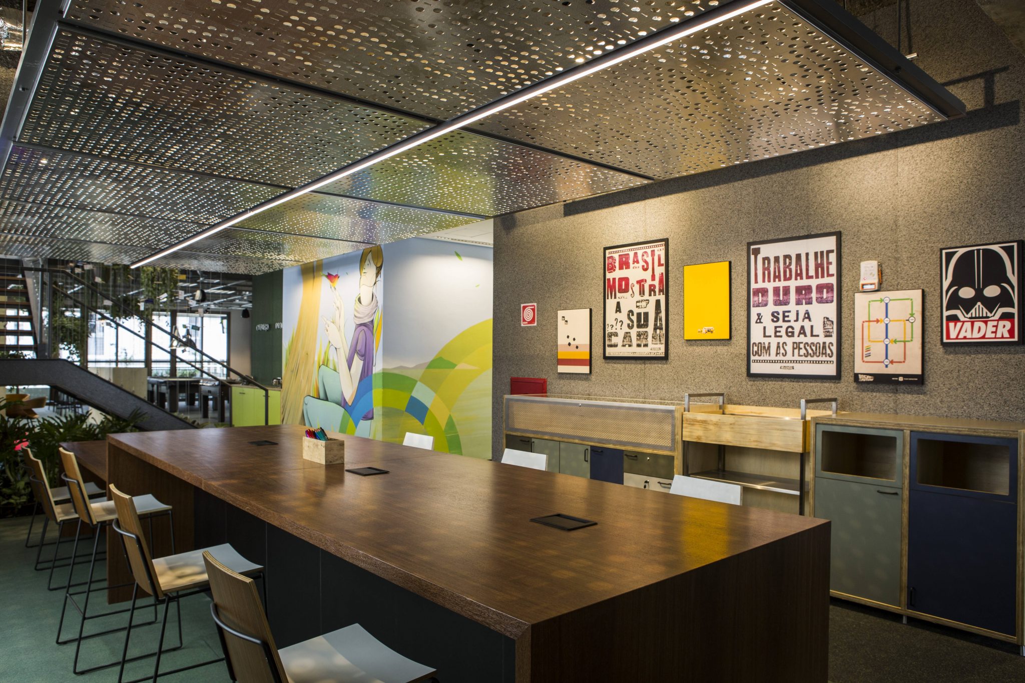 Arte urbana e decoração moderna criam um clima perfeito de São Paulo dentro do Google Campus São Paulo. (Divulgação/ Internet)