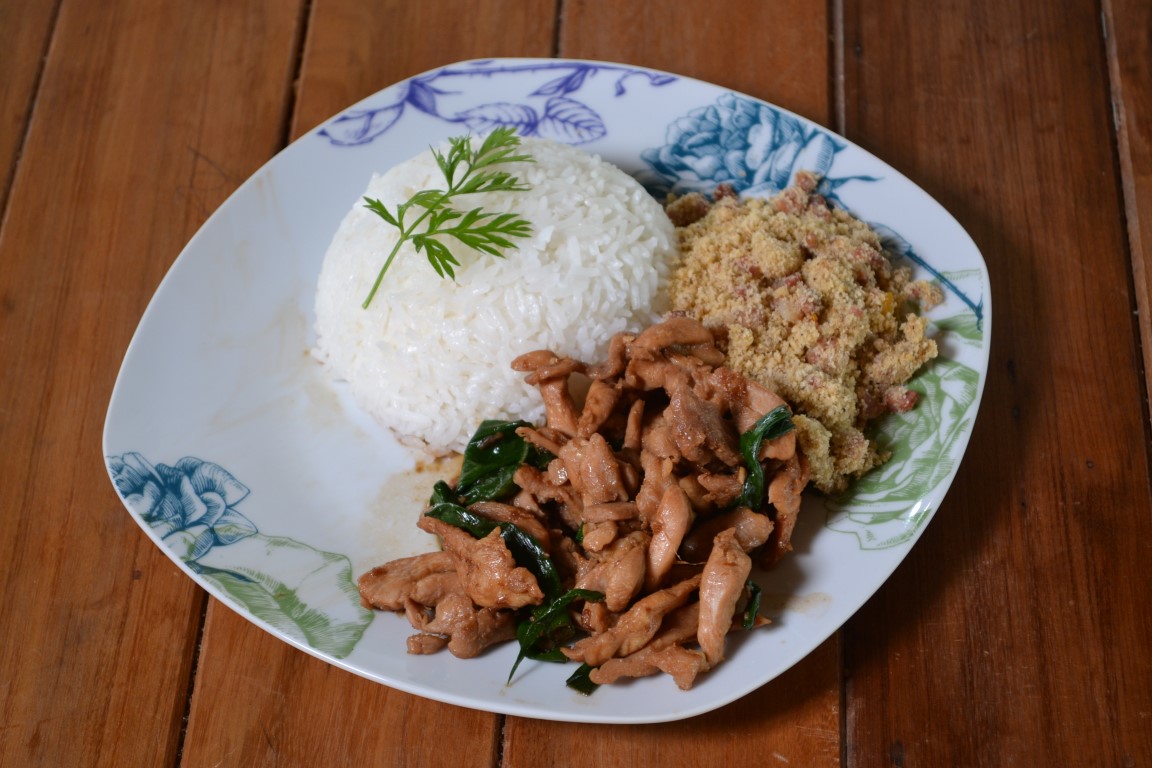 O Frango com Gengibre é a principal atração gastronomica da Festa do Gengibre acontece na cidade de Tapirai no interior de São Paulo. (Divulgação / Internet)