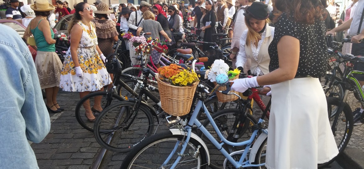 Pedal Retrô 2016 que ocorreu na cidade de Santos. (Divulgação/Thiago Goulart)