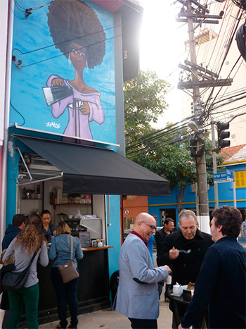 O The Little Coffe Shop chega a receber 30 clientes por hora. (Divulgação: Internet)