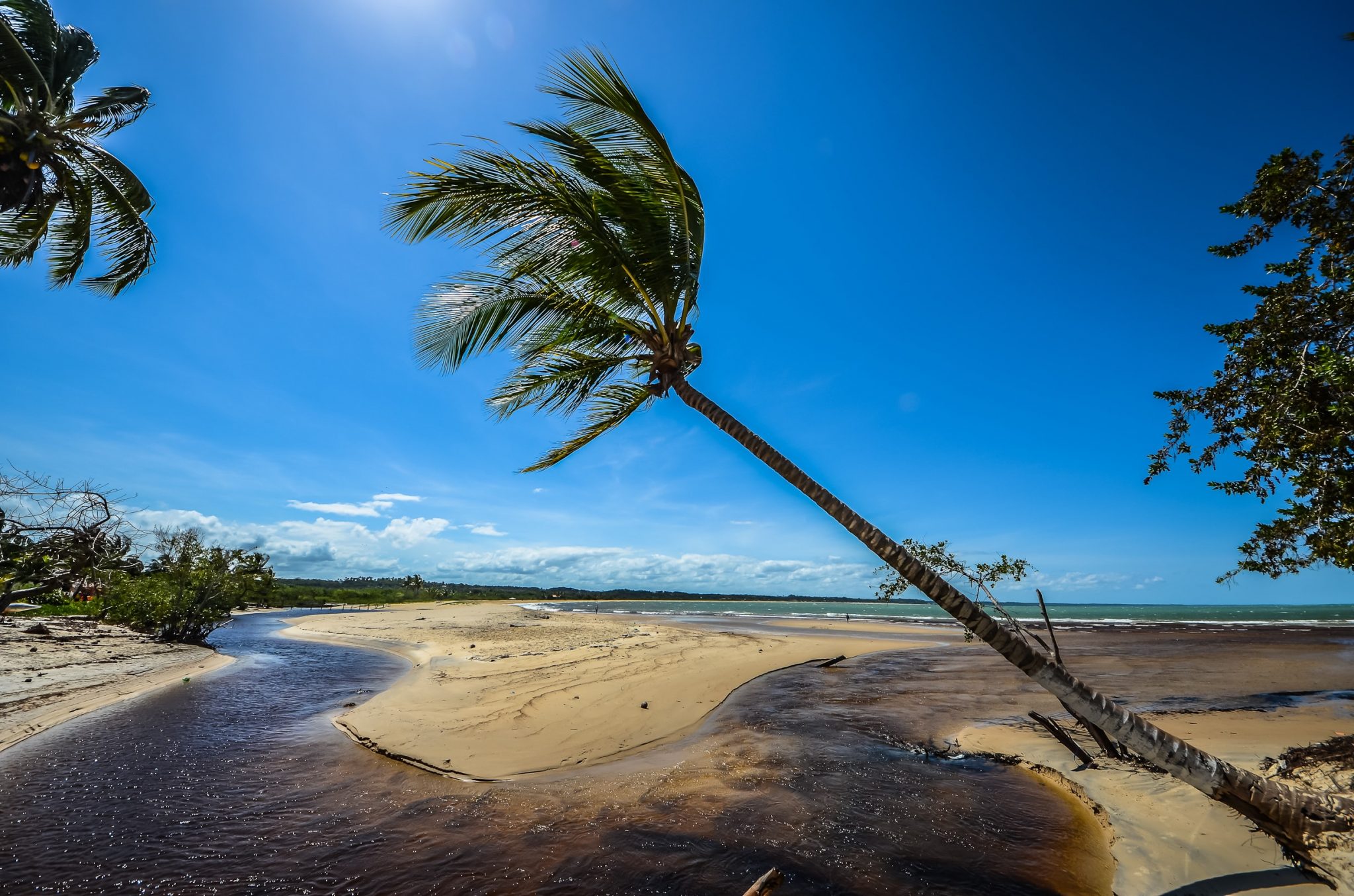 Santa Cruz Cabrália é a praia perfeita para relaxar na Bahia. (Divulgação: Internet)