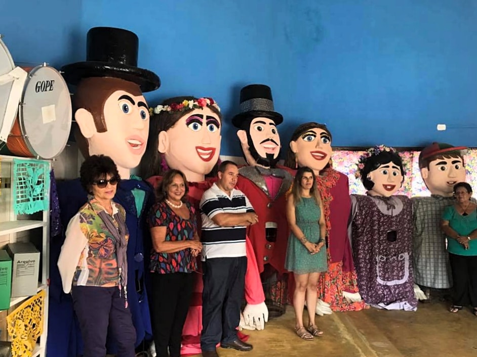 A Casa do Zé pereira, familia mais amada da cidade, apresenta sua história com os bonecões carnavalescos. (Foto: Internet)