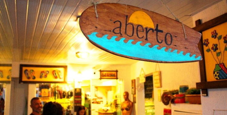 Georgia Café: cartas de café, capuccino e aconchego no Guarujá