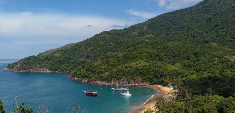 A Praia do Jabaquara, é um destino paradisíaco de Ilhabela, no litoral de São Paulo. (Foto: La Viagem)