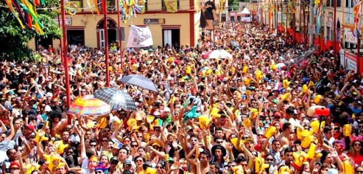 Pensou em São Luiz do Paraitinga, pensou no carnaval de rua, nos desfiles e nas marchinhas. (Divulgação / Internet)