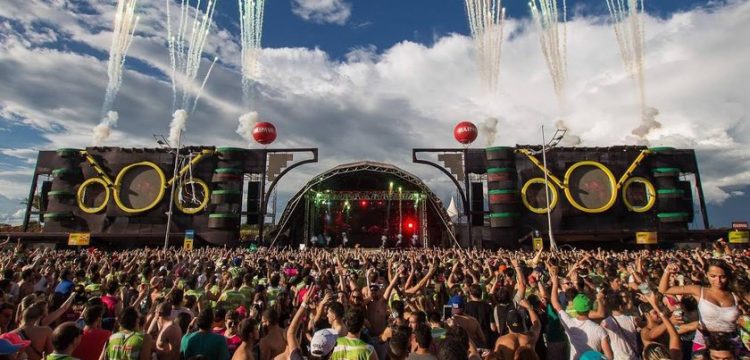 O Carnaval de Votuporanga é considerado a melhor folia do Estado de São Paulo. (Divulgação / Internet)