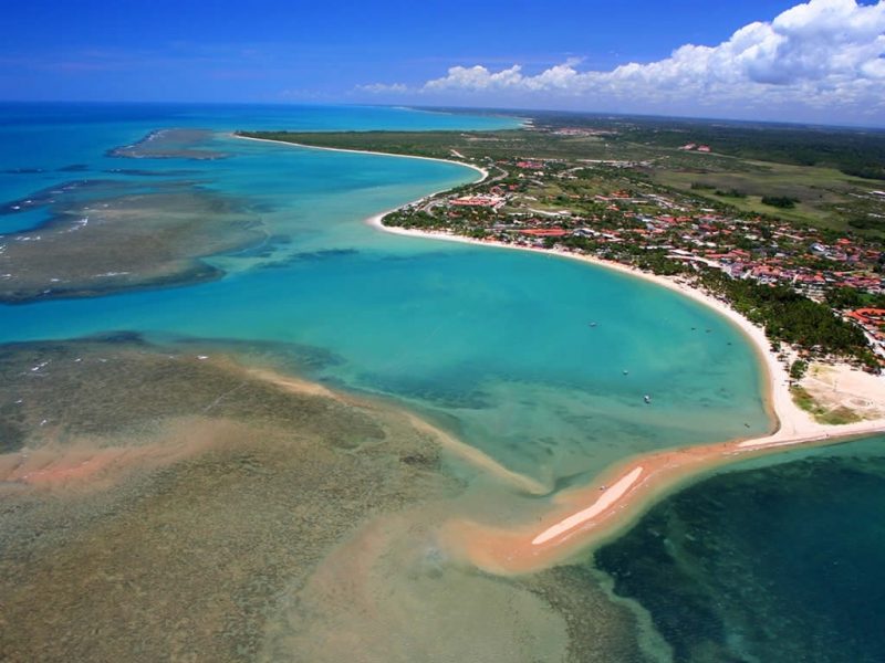Santa Cruz Cabrália: A Praia Deserta com Paisagens Maravilhosas na Bahia
